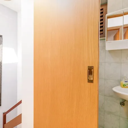 Lora 2 Apartmán Pula