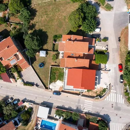 Appartamento Lora 2 Pola