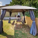Apartman Lora 2