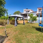 Lora 2 Apartman Póla